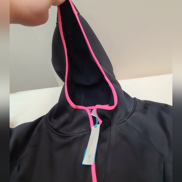 NWT Lane Bryant Livi Active Jacket - Picture 7 of 9